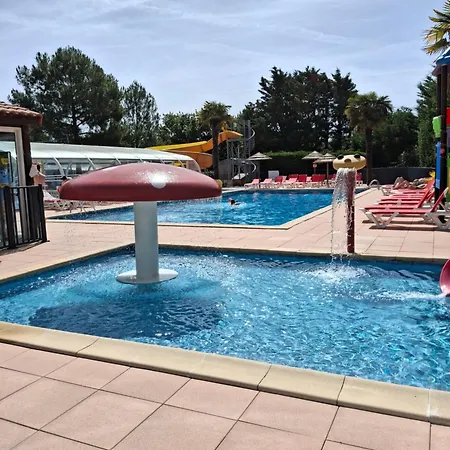 Mobile Sous Les Pins, 2 Parque de Campismo